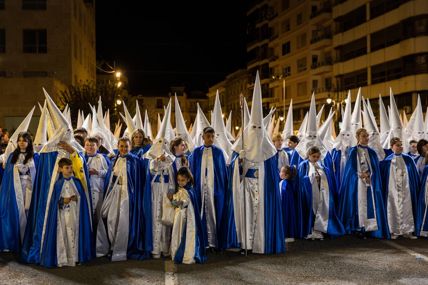 La Cena y el Lavatorio hacen alarde de devoción mariana