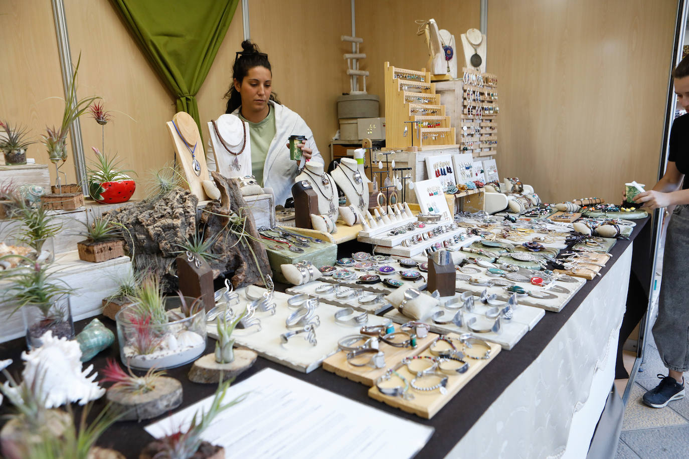 El mercado de artesanía de Lorca cumple su 30 aniversario