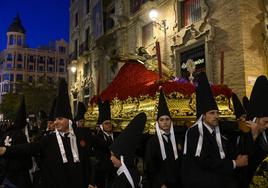 La procesión del Santo Sepulcro del Viernes Santo en Murcia, en imágenes