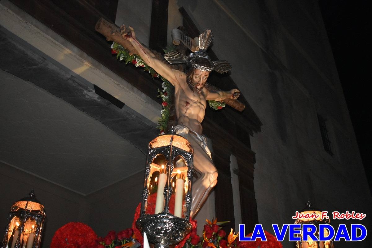 El Cristo de los Voluntarios inunda de solemnidad la medianoche