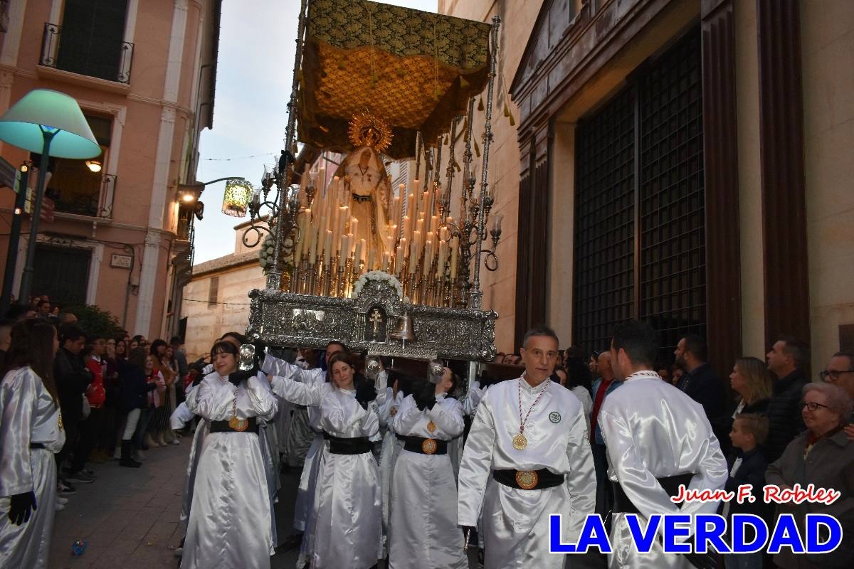 La Virgen Blanca reinó en la tarde del Jueves Santo