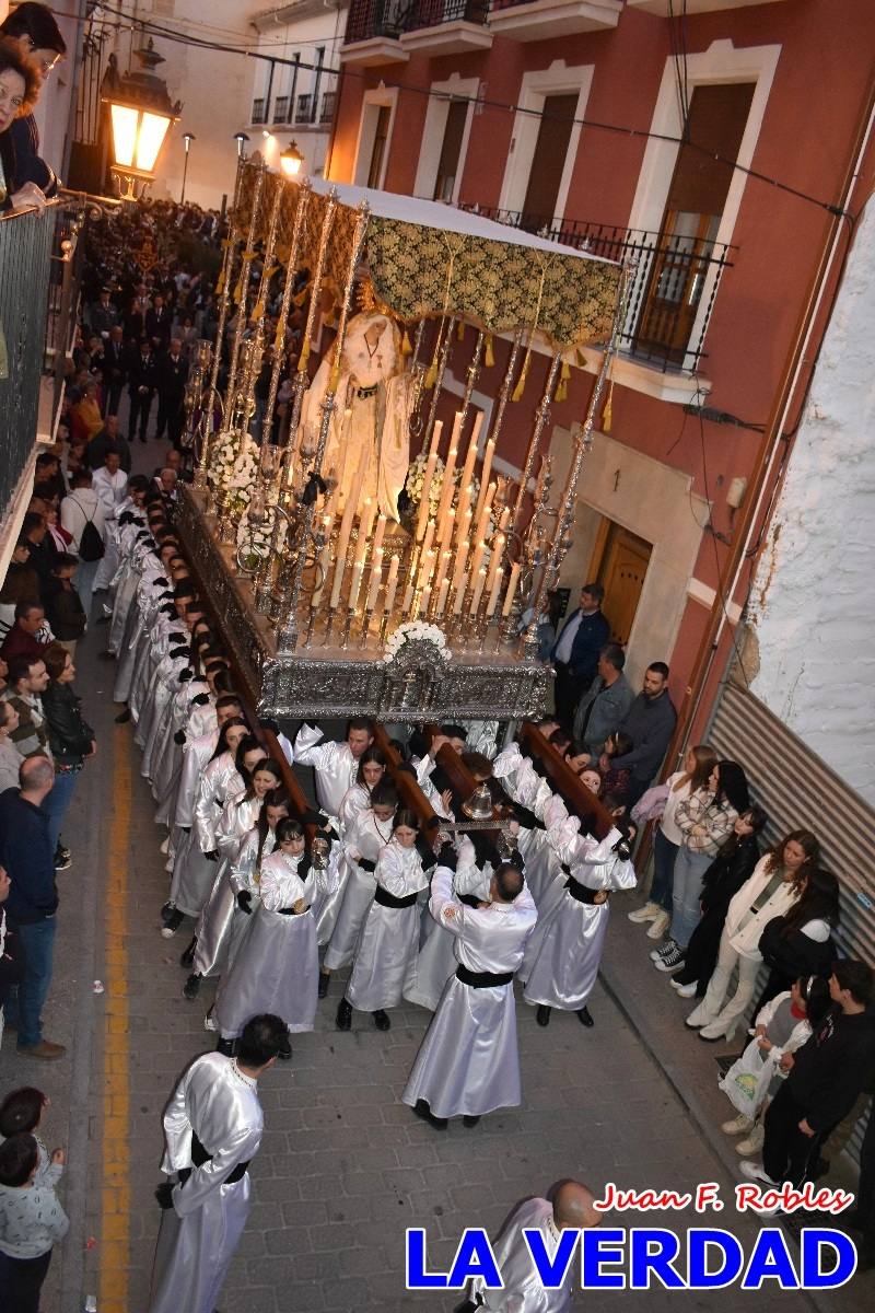 La Virgen Blanca reinó en la tarde del Jueves Santo