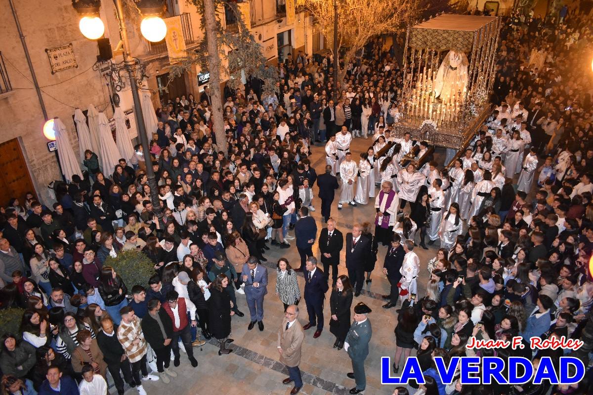 La Virgen Blanca reinó en la tarde del Jueves Santo