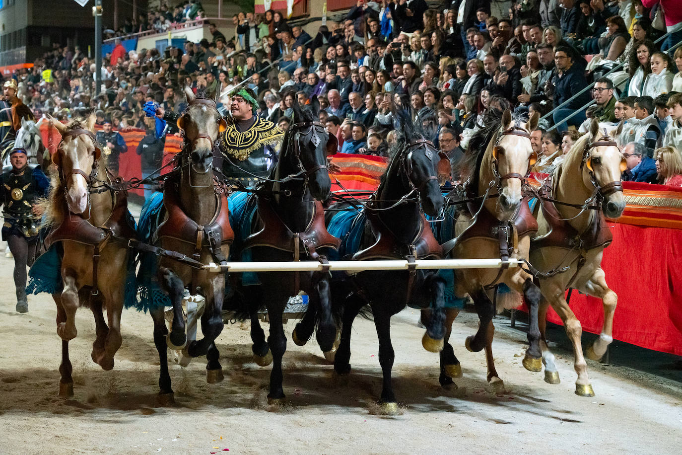 Las imágenes de la procesión del Jueves Santo en Lorca