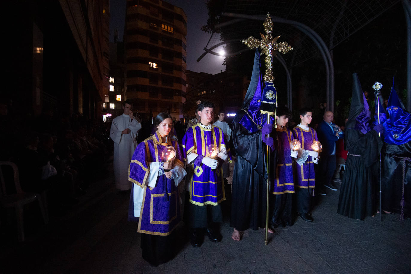 Las imágenes de la procesión del Silencio el Jueves Santo en Murcia