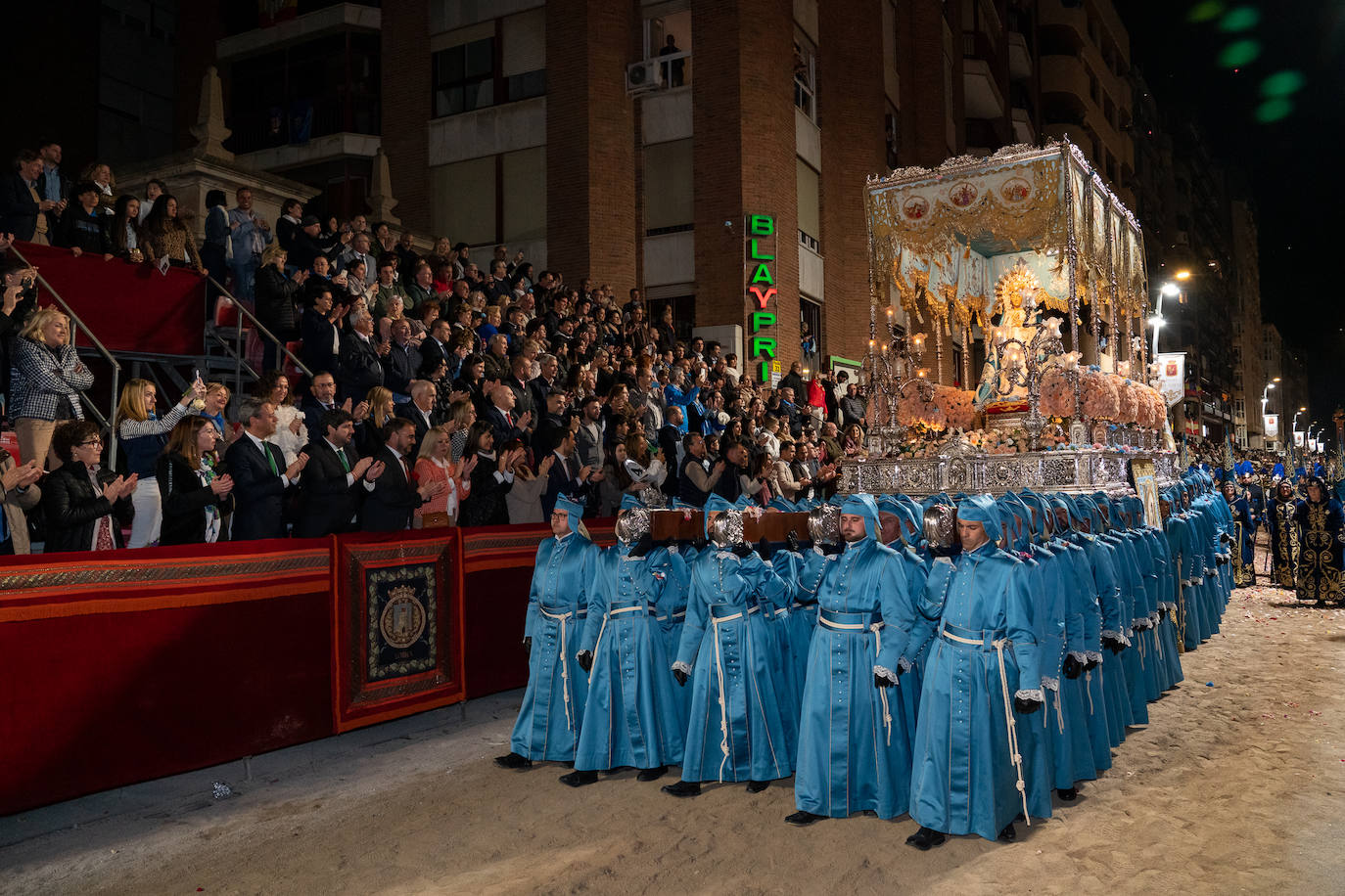 Imágenes del Paso Azul de Lorca en el Viernes Santo