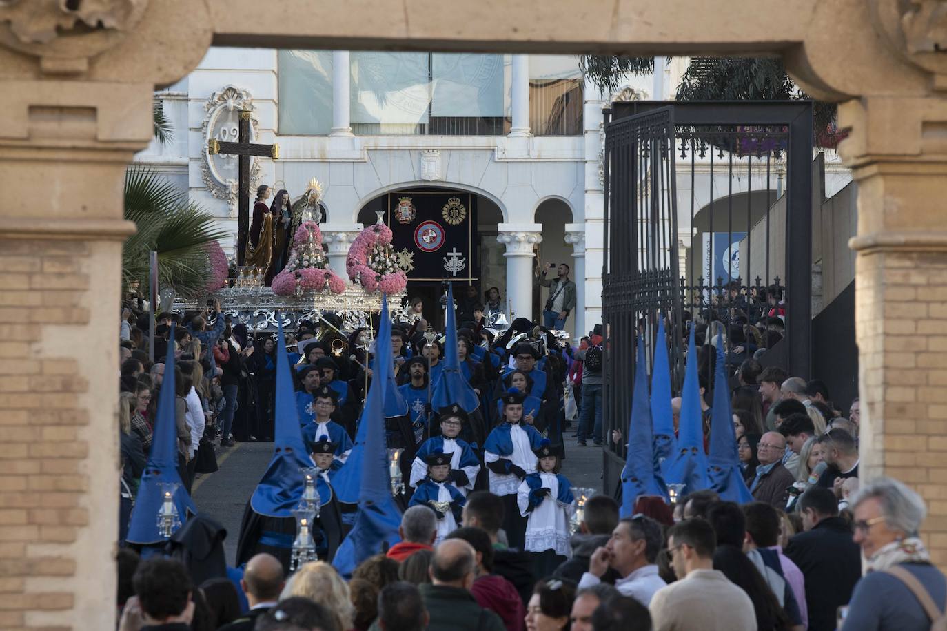La procesión de la Vera Cruz de Cartagena, en imágenes