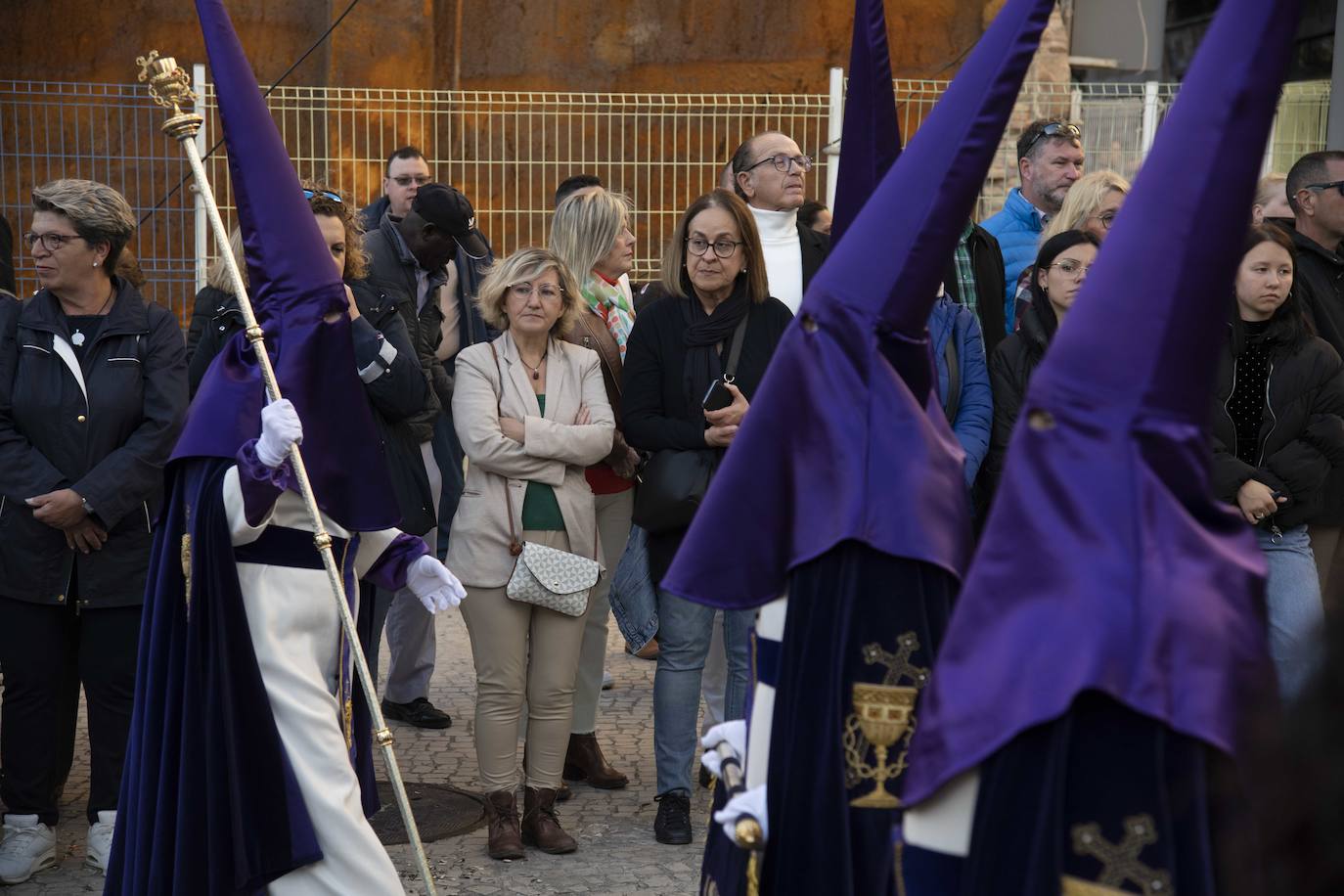 La procesión de la Vera Cruz de Cartagena, en imágenes