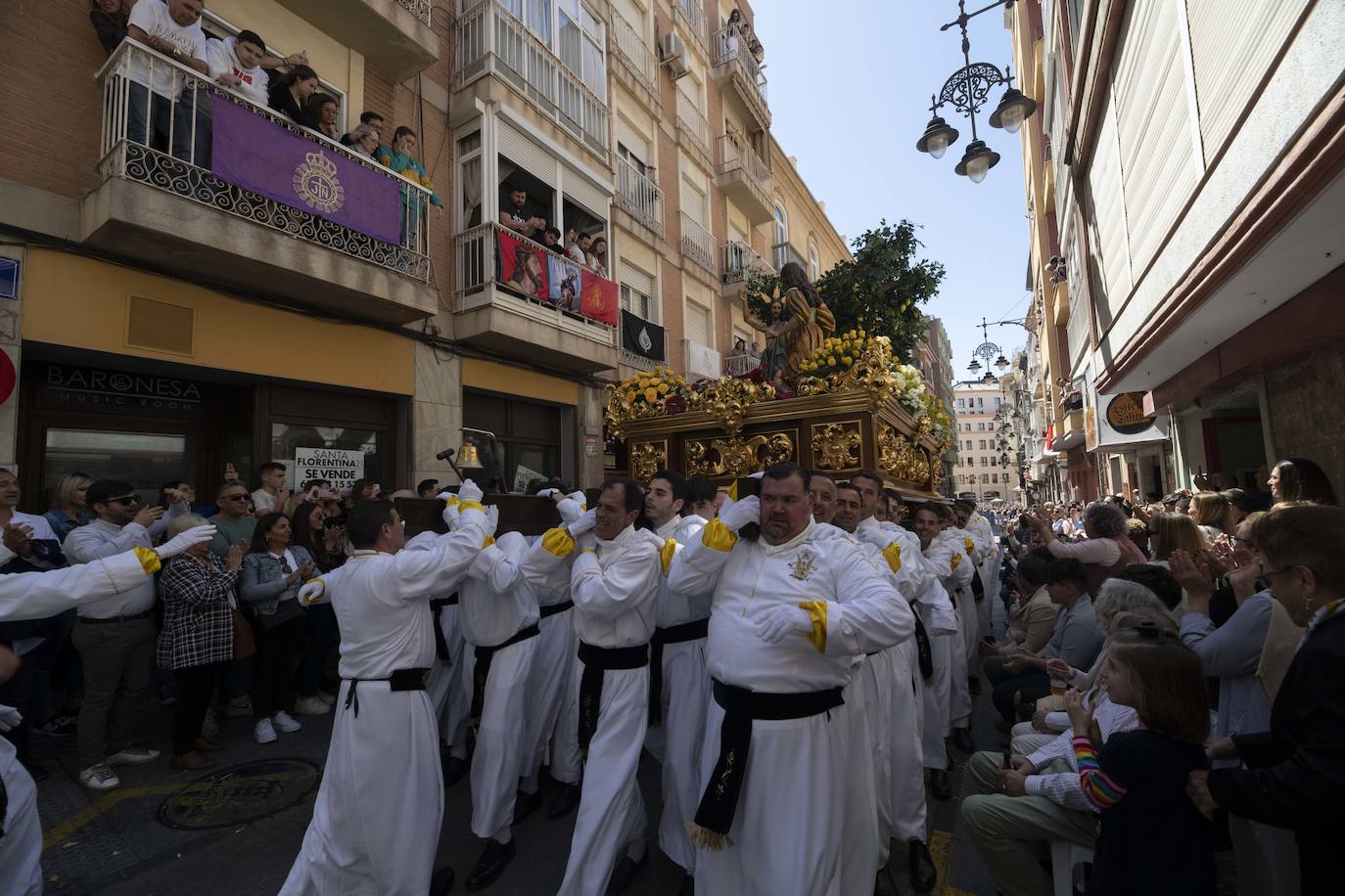 La procesión del Resucitado de Cartagena, en imágenes