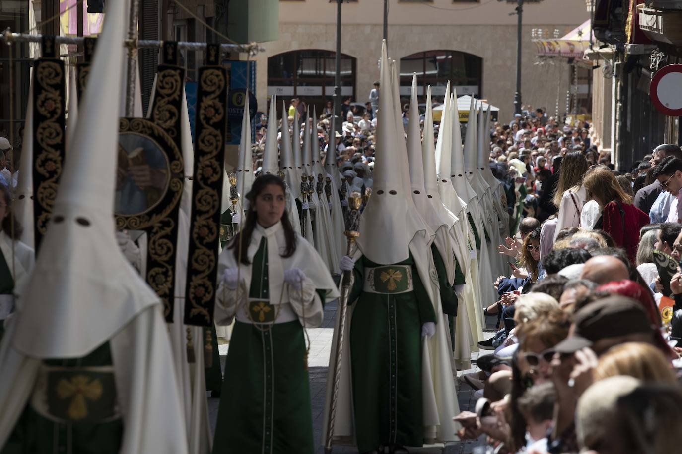 La procesión del Resucitado de Cartagena, en imágenes