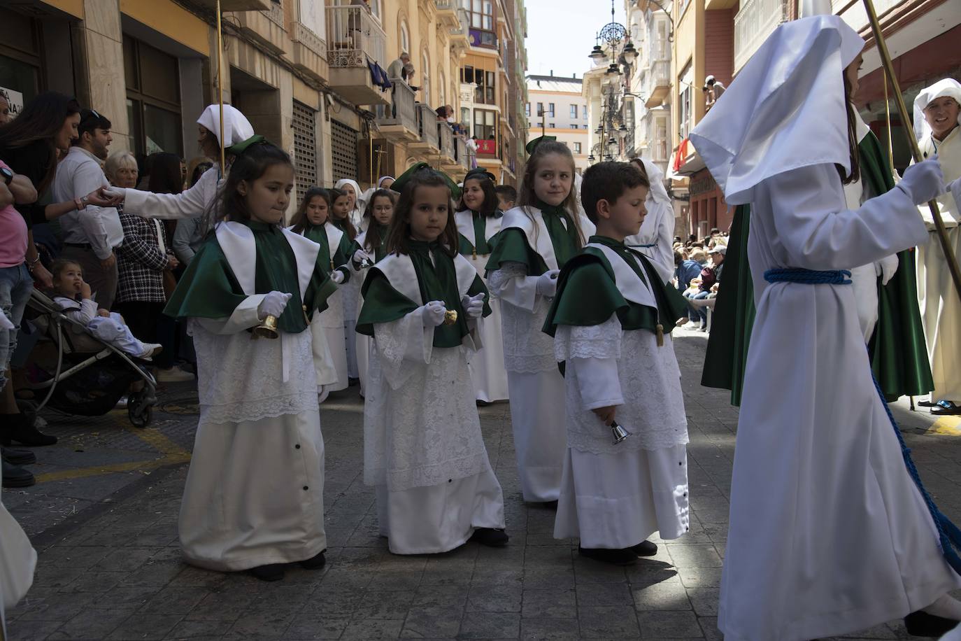 La procesión del Resucitado de Cartagena, en imágenes