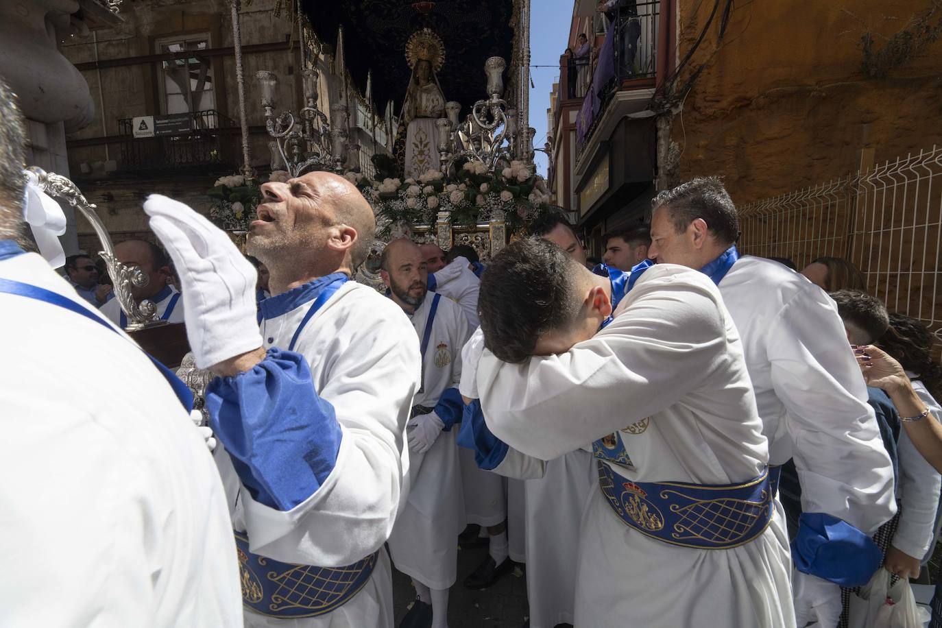 La procesión del Resucitado de Cartagena, en imágenes