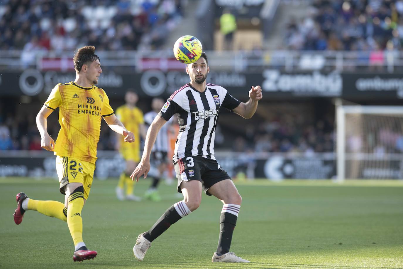 La victoria del Cartagena frente al Mirandés, en imágenes