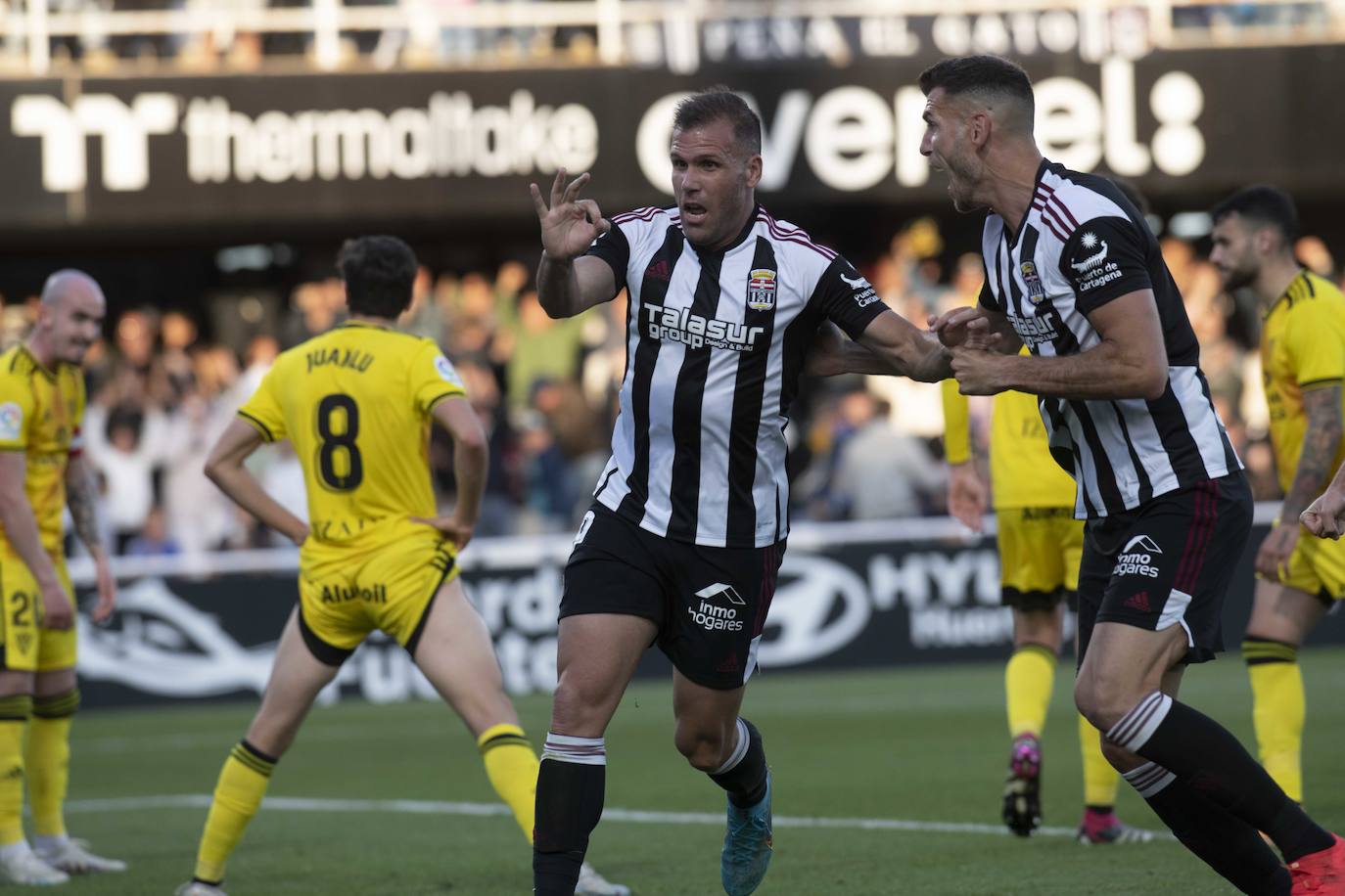 La victoria del Cartagena frente al Mirandés, en imágenes