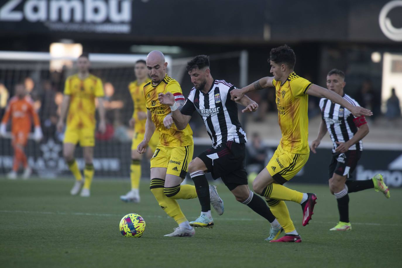 La victoria del Cartagena frente al Mirandés, en imágenes