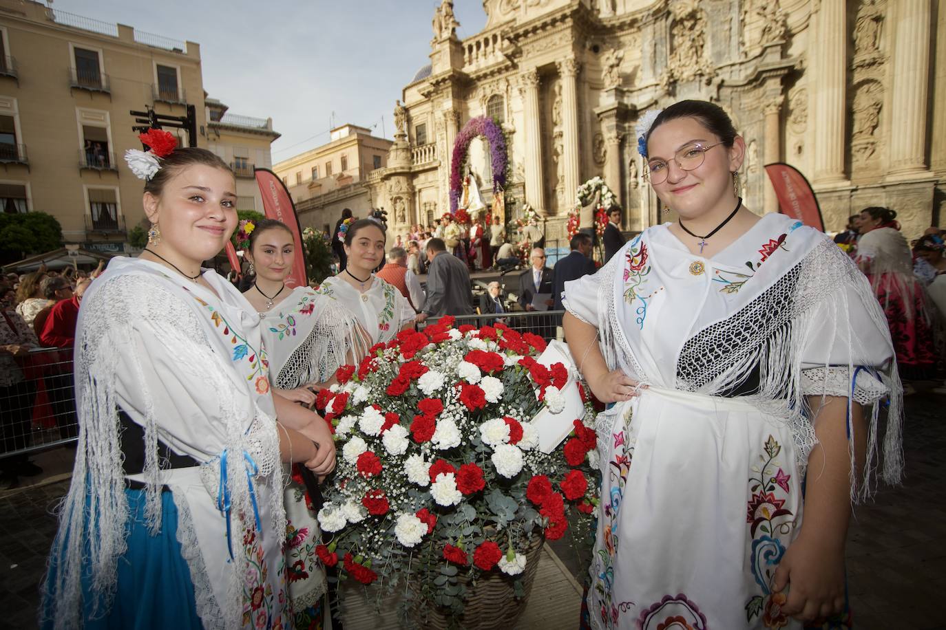 Las imágenes de la ofrenda floral a la Virgen de la Fuensanta