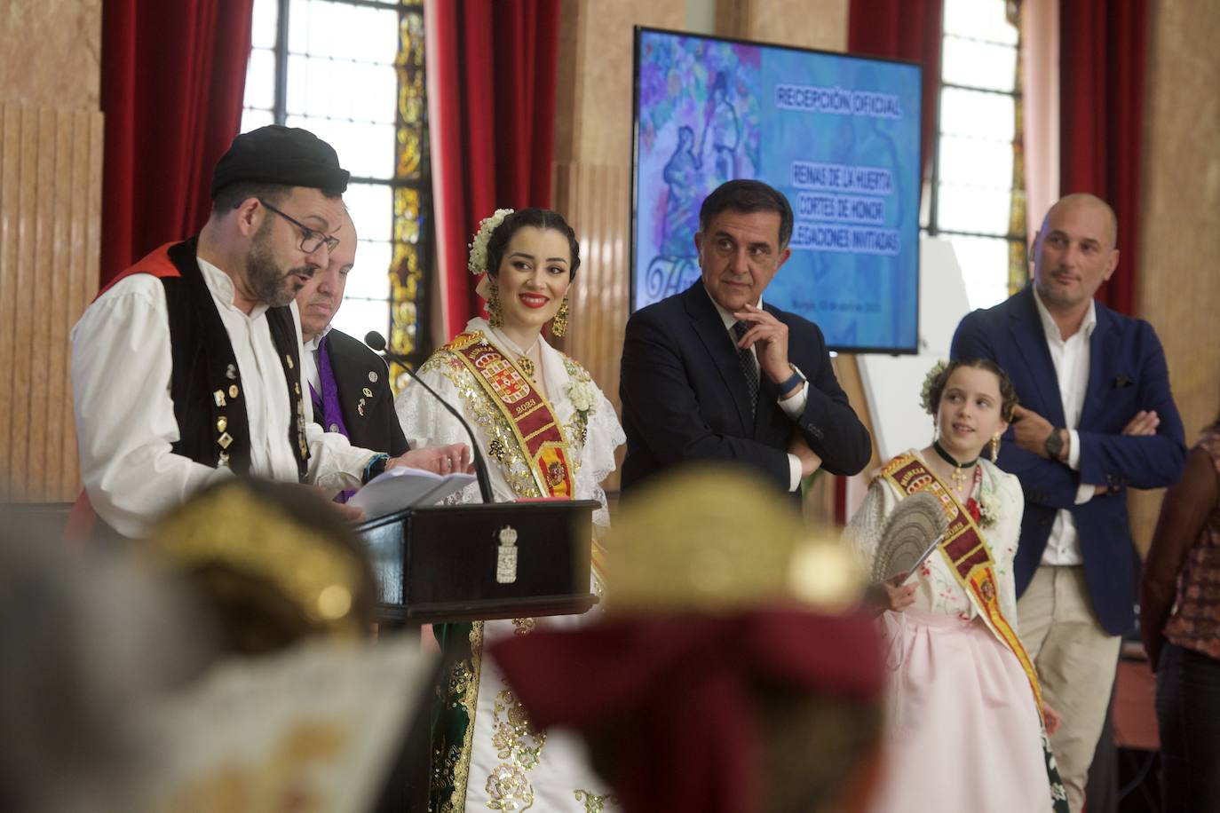 Las imágenes de la recepción de las Reinas de la Huerta de Murcia en el Palacio de San Esteban