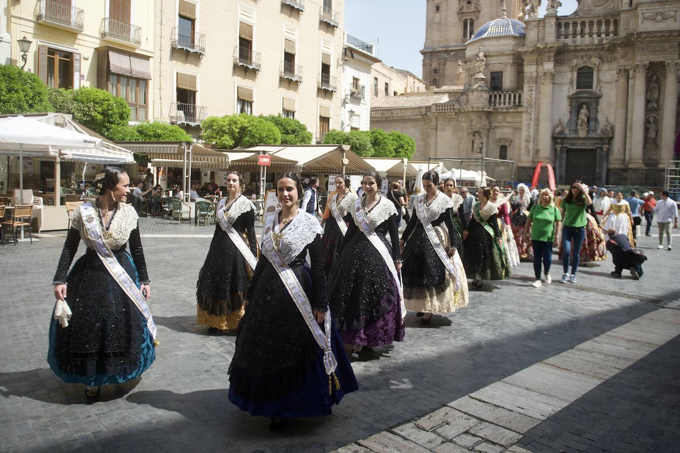 Las imágenes de la recepción de las Reinas de la Huerta de Murcia en el Palacio de San Esteban