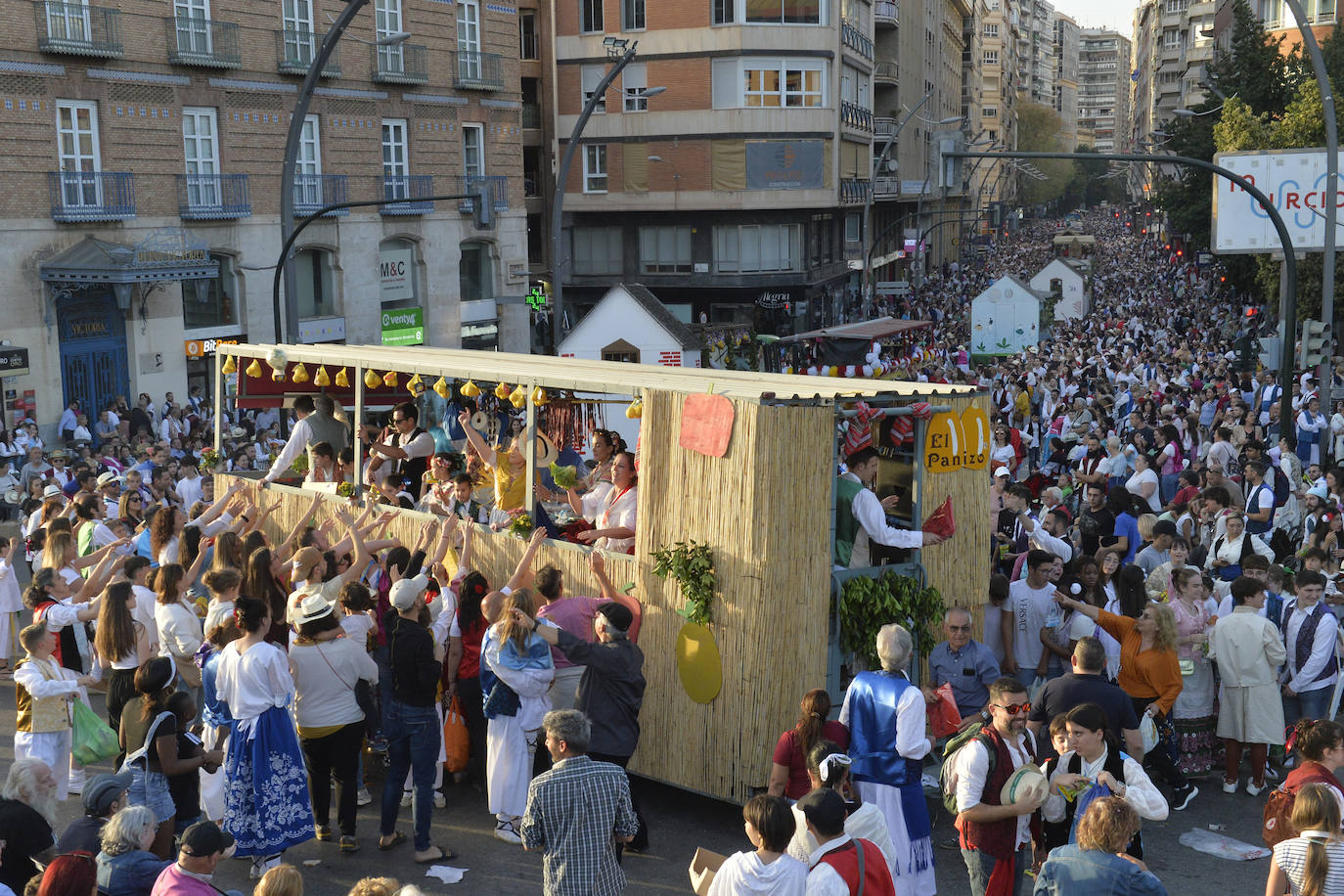 El desfile del Bando de la Huerta, en imágenes