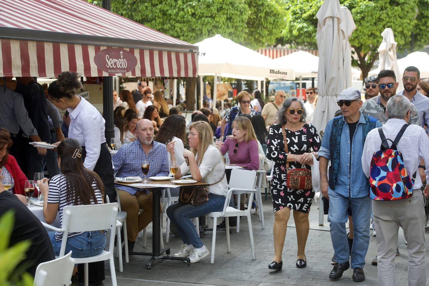 Bares y restaurantes de Murcia llenos en Semana Santa