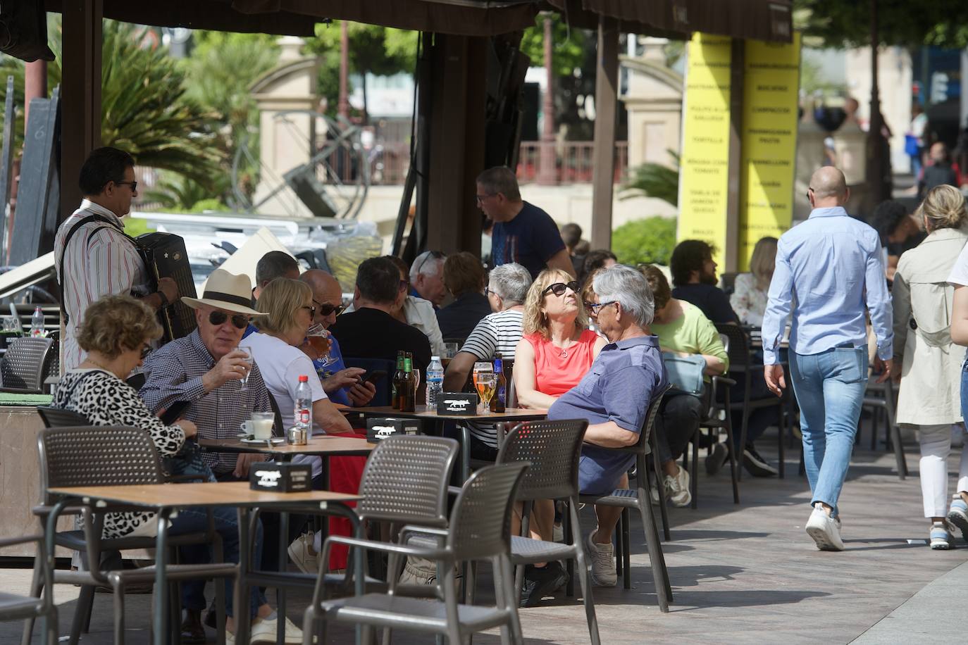 Bares y restaurantes de Murcia llenos en Semana Santa