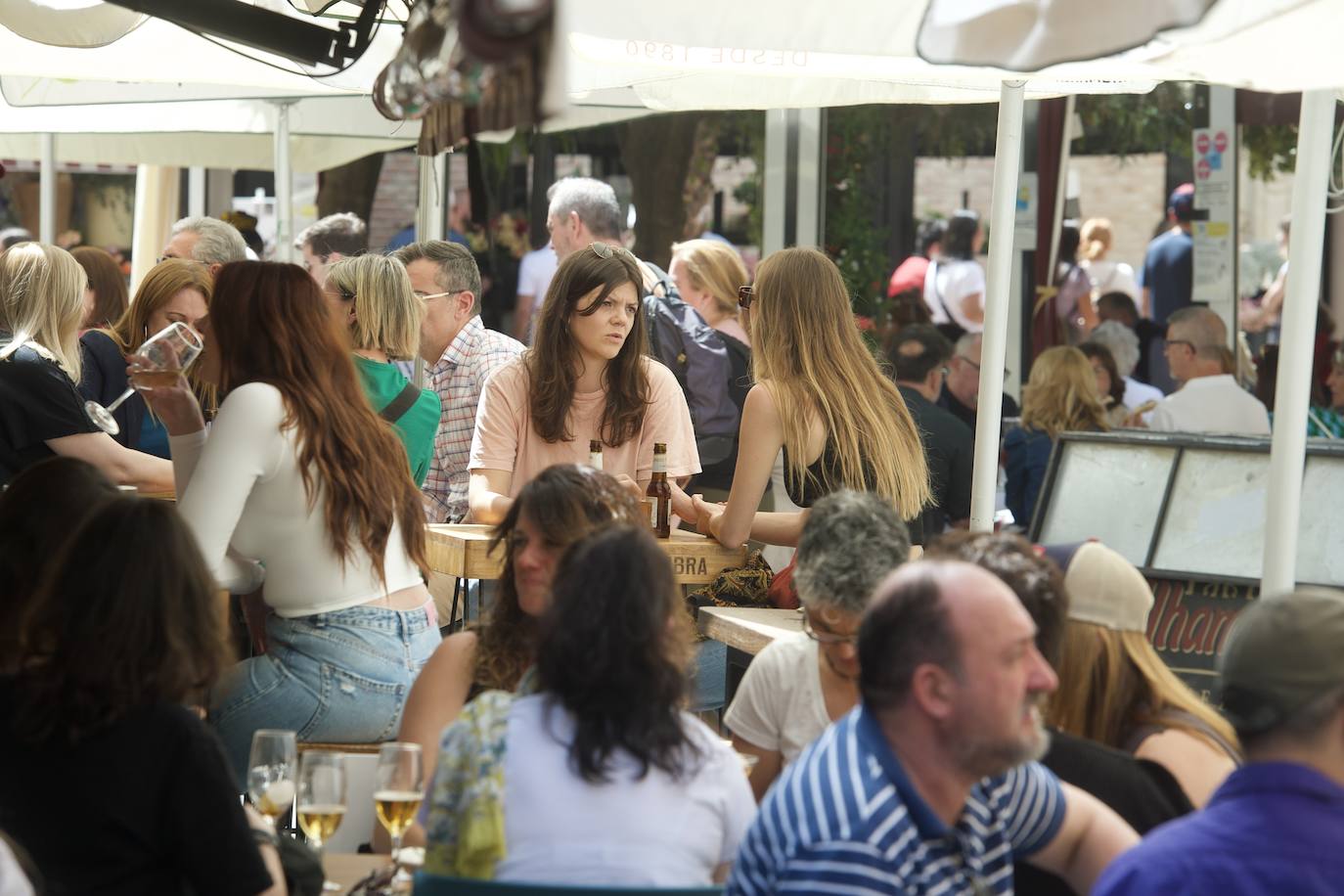 Bares y restaurantes de Murcia llenos en Semana Santa