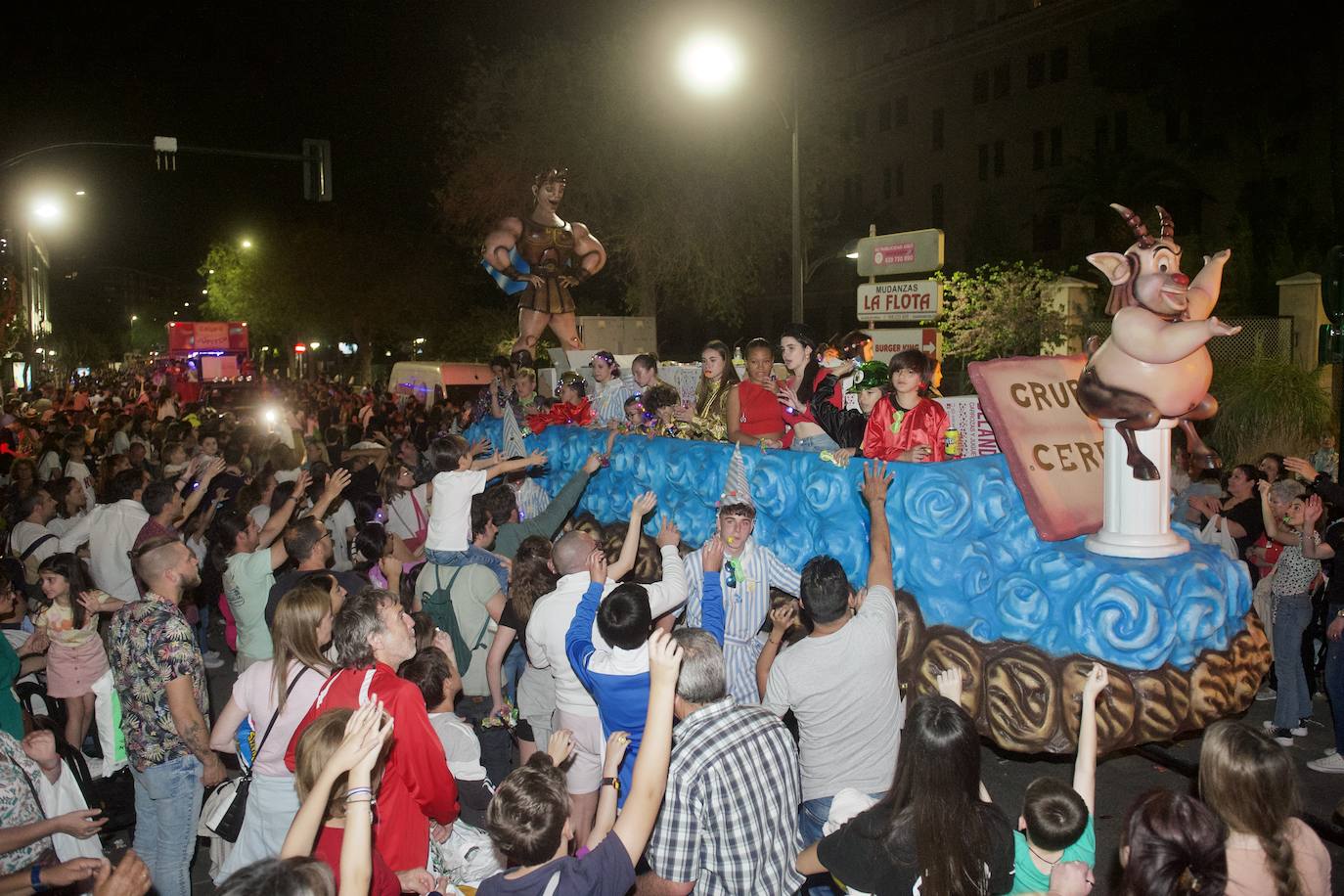 Las imágenes del Entierro Infantil 2023