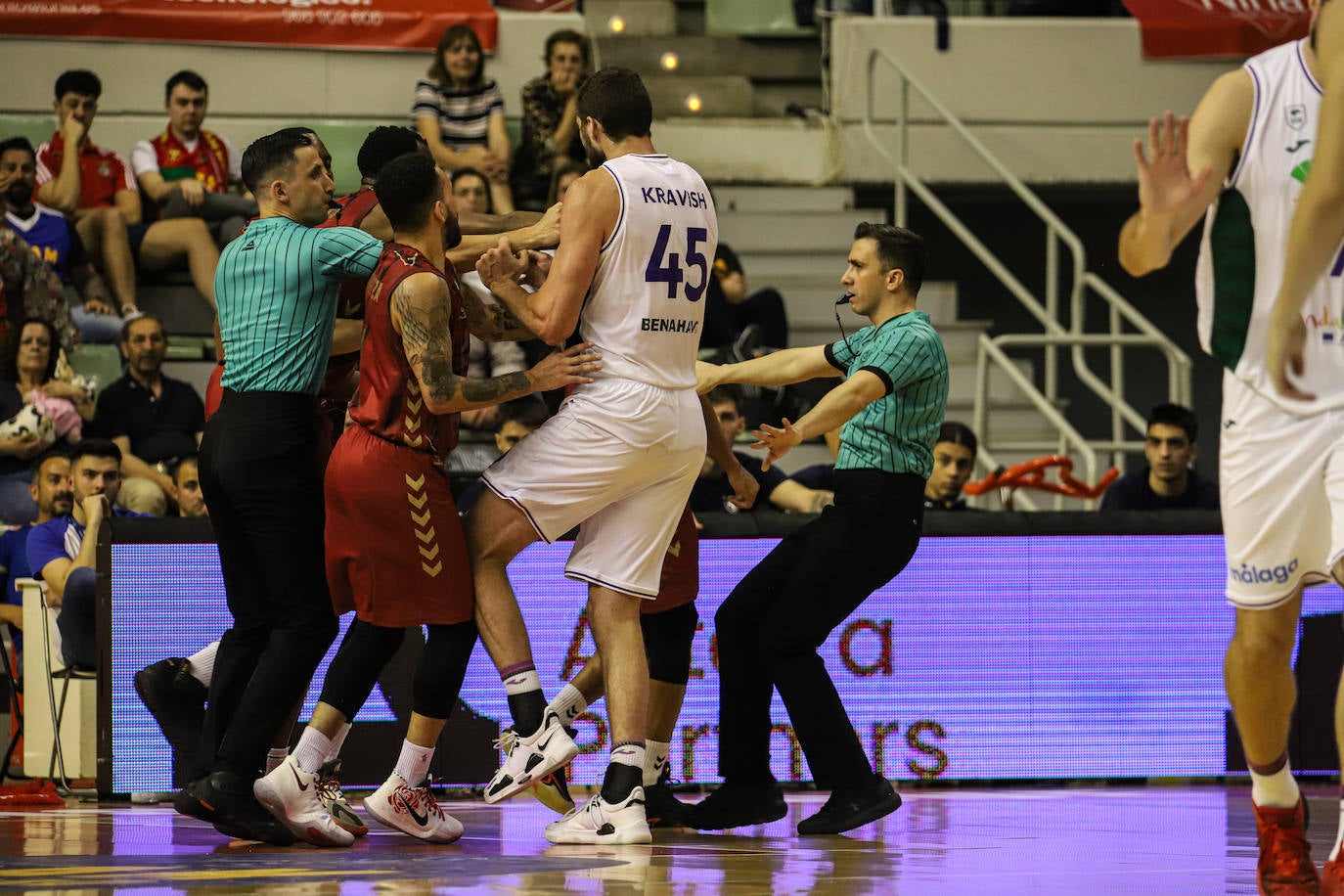 Las imágenes del partido UCAM Murcia CB-Unicaja (74-96)