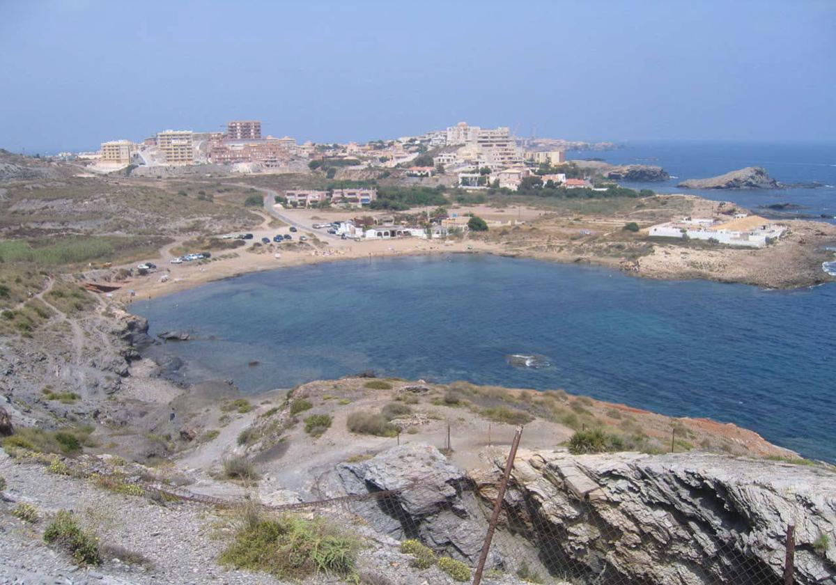 Panorámica de la playa virgen de Cala Reona en una imagen de archivo