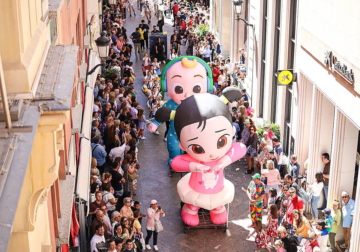 El desfile de Doña Sardina por el centro de Murcia, en imágenes