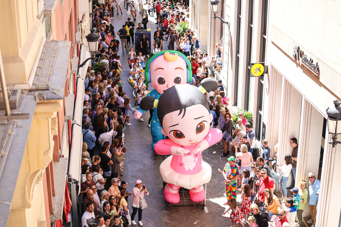 El desfile de Doña Sardina por el centro de Murcia, en imágenes