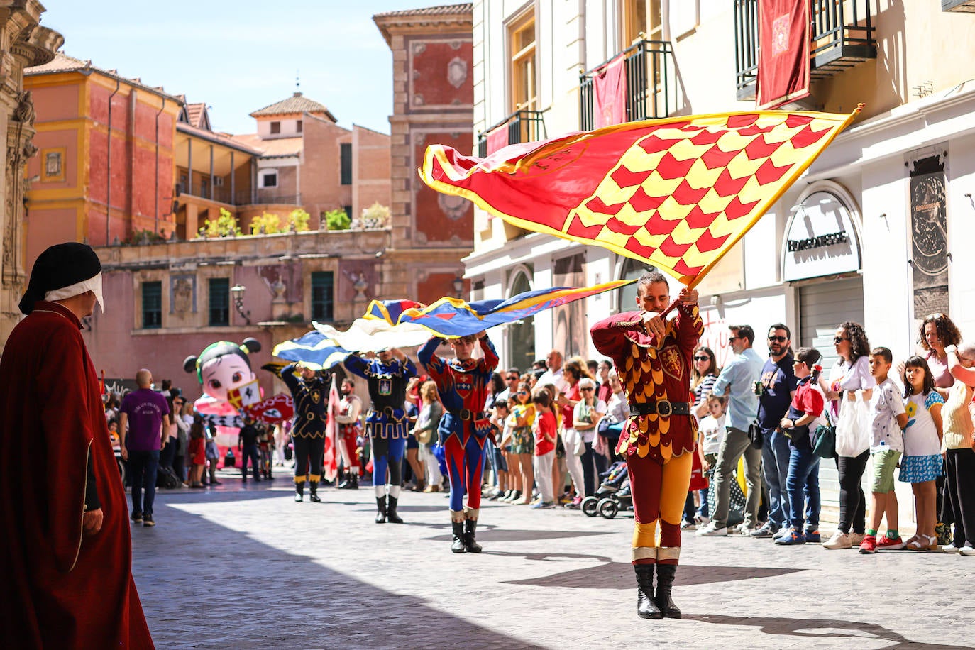 El desfile de Doña Sardina por el centro de Murcia, en imágenes