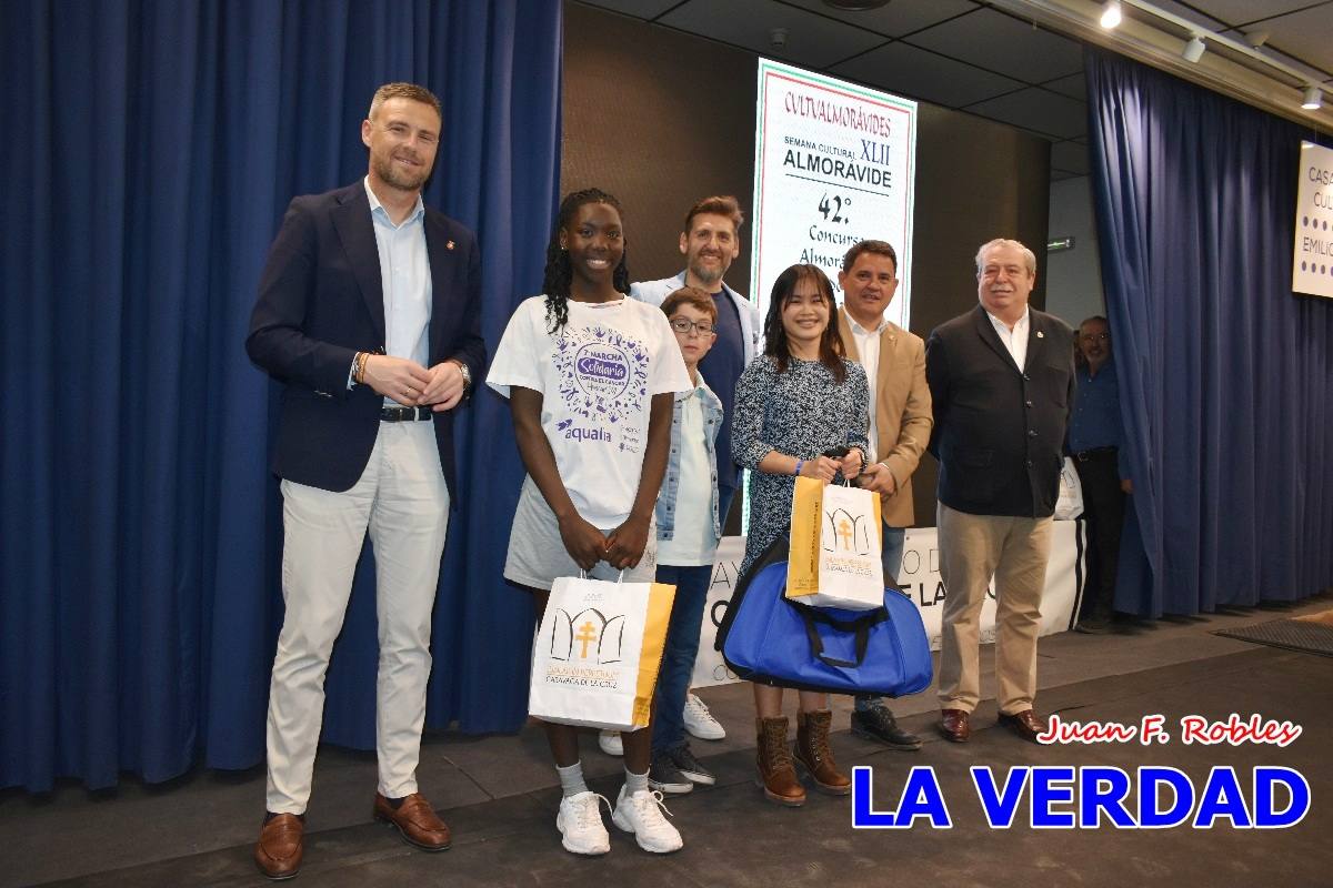Entrega de premios de los concursos almorávides sobre las Fiestas de la Cruz de Caravaca