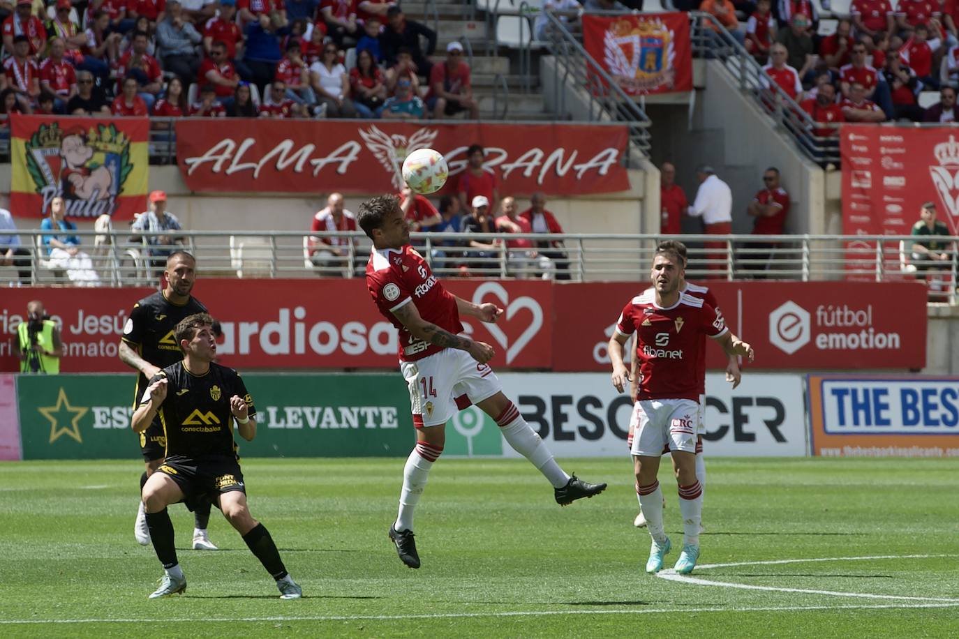 El partido del Real Murcia frente al Atlético Baleares, en imágenes