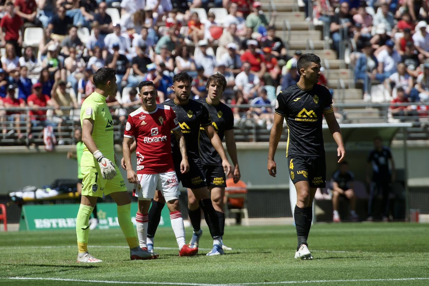 El partido del Real Murcia frente al Atlético Baleares, en imágenes