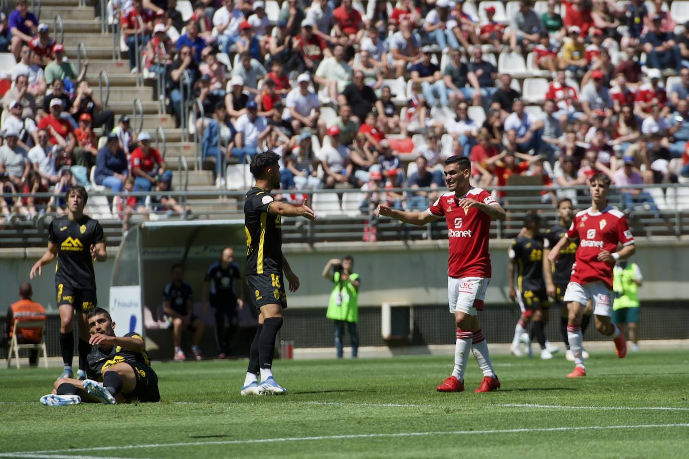 El partido del Real Murcia frente al Atlético Baleares, en imágenes