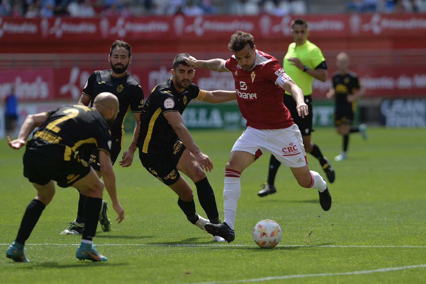 El partido del Real Murcia frente al Atlético Baleares, en imágenes