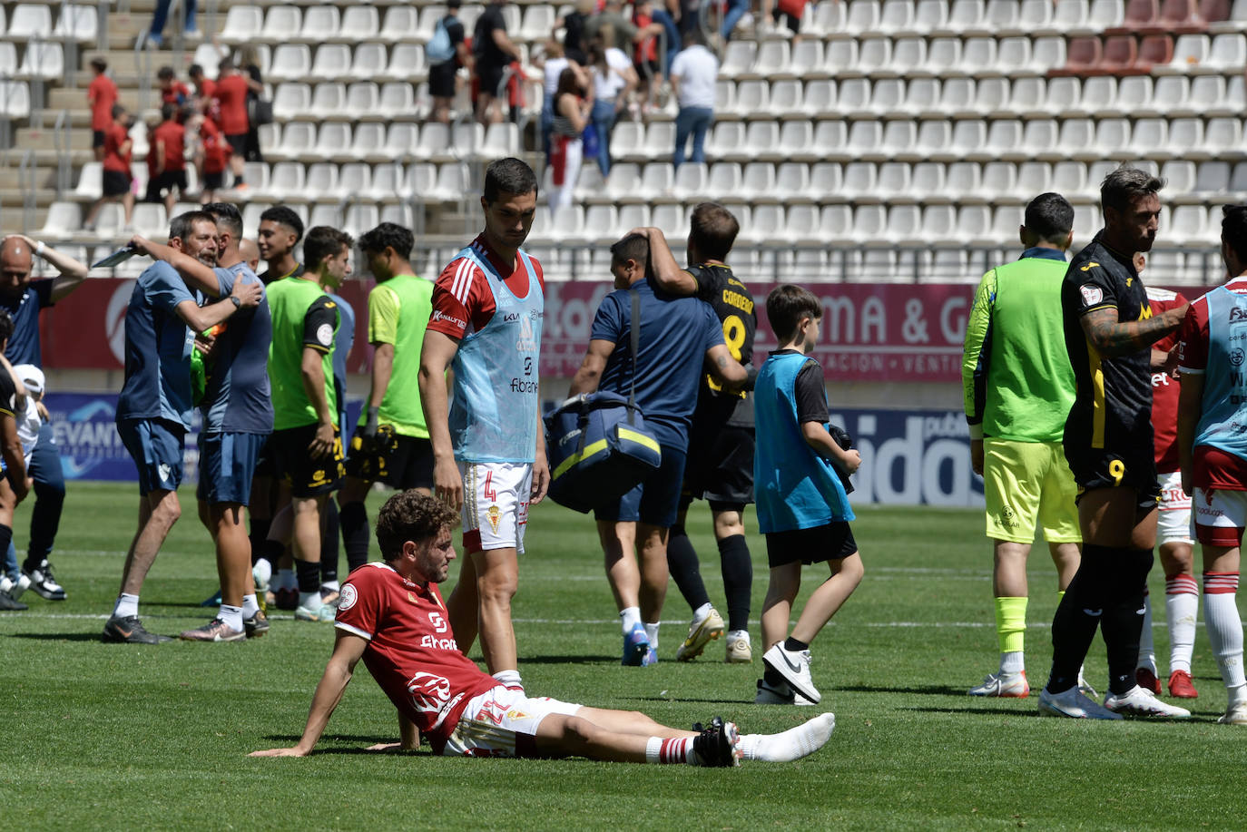 El partido del Real Murcia frente al Atlético Baleares, en imágenes