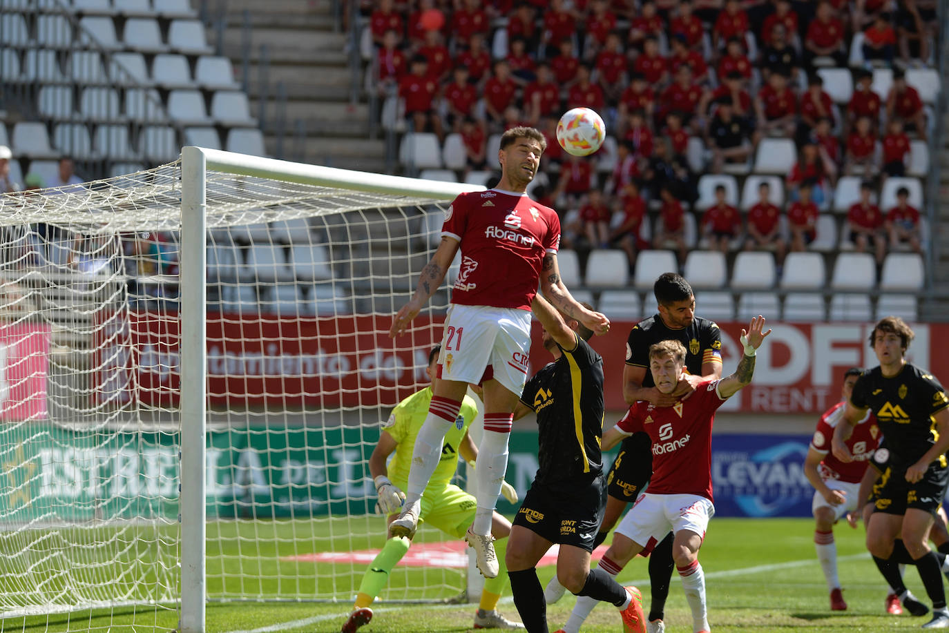 El partido del Real Murcia frente al Atlético Baleares, en imágenes