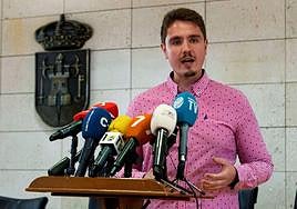 El alcalde de Totana, este martes, en rueda de prensa.