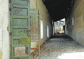 Estado del interior de uno de los pabellones de Las Posadas o Casa de Postas de Librilla.