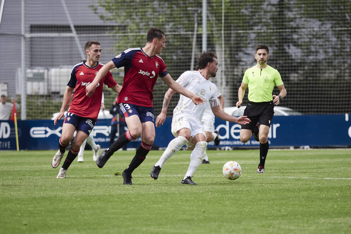 El empate del Real Murcia frente a Osasuna Promesas, en directo