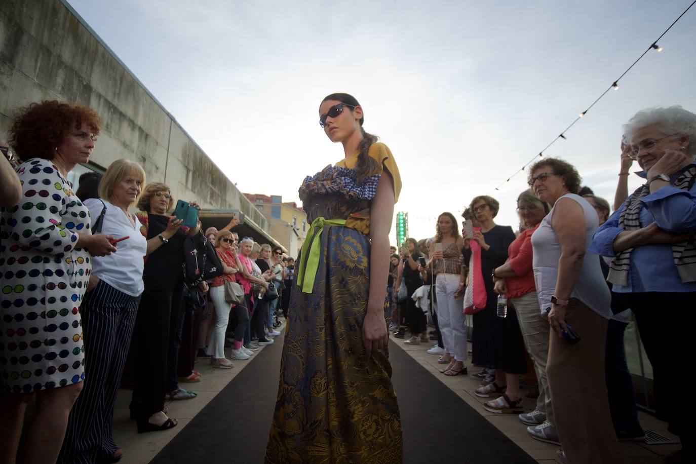 El desfile de África Hernández en Los Molinos del Río, en imágenes