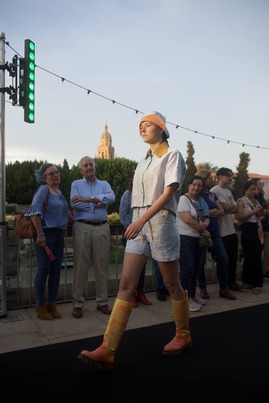 El desfile de África Hernández en Los Molinos del Río, en imágenes