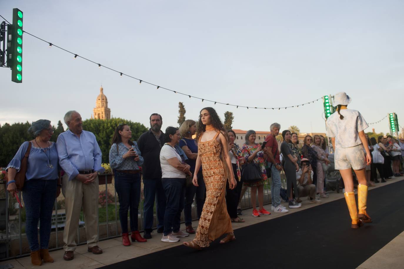 El desfile de África Hernández en Los Molinos del Río, en imágenes