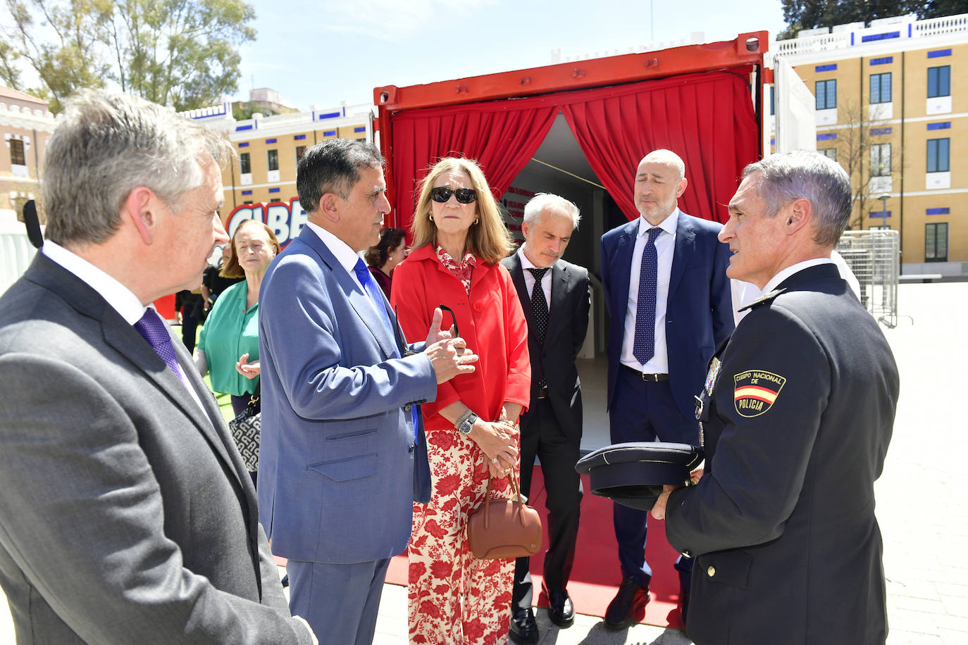 La visita de la Infanta Elena a Murcia, en imágenes