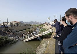 El paso de una hormigonera provocó el colapso del puente de El Raal en marzo de hace dos años.