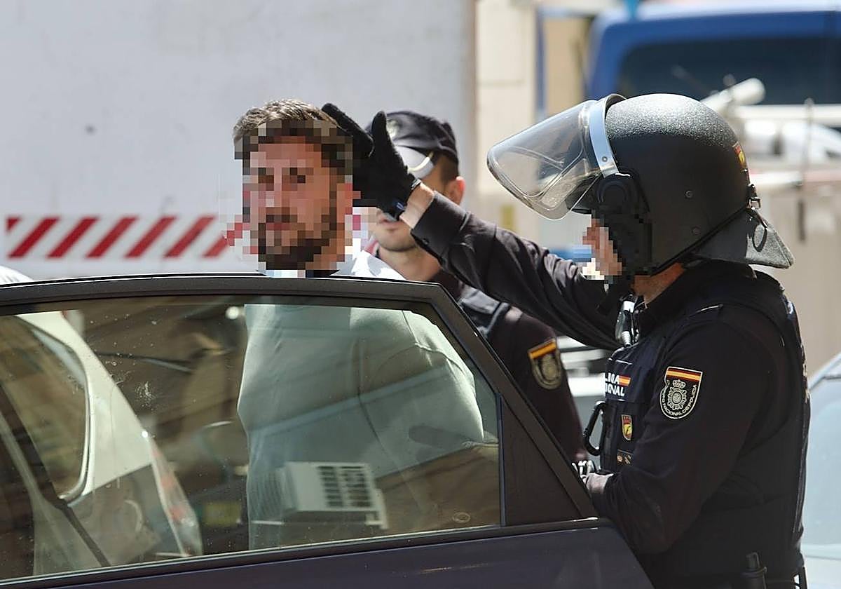 Redada policial en Espinardo, en imágenes