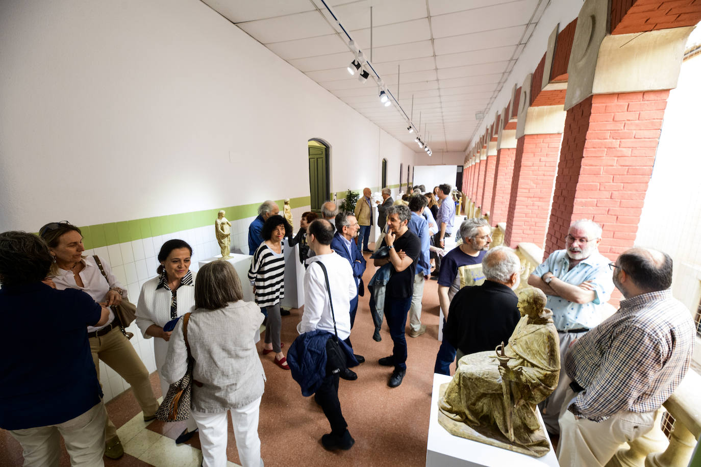 Las imágenes de la exposición &#039;El taller del maestro Juan González Moreno&#039;