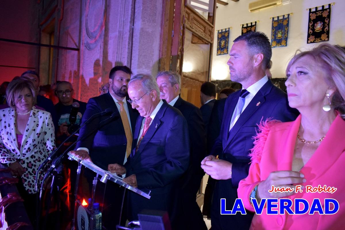 Sánchez Robles invita a vivir con intensidad las Fiestas de la Cruz